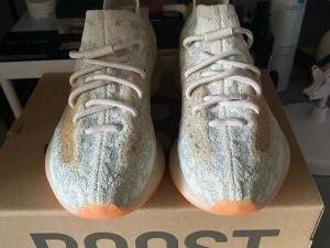 探索 yeezy380 蜜桃粉和白色，没有任何付费渠道