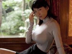 RylsKyArt 人体丰满美乳写真：挑战视觉的极致诱惑