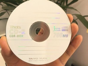 优质国产日产高清 DVD 碟片，画面清晰，播放流畅，提供丰富精彩的影片内容